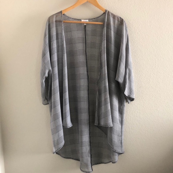 Tops - LuLaRoe Gingham Duster